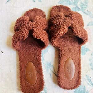 Hermes Fuzzy Brown Slippers